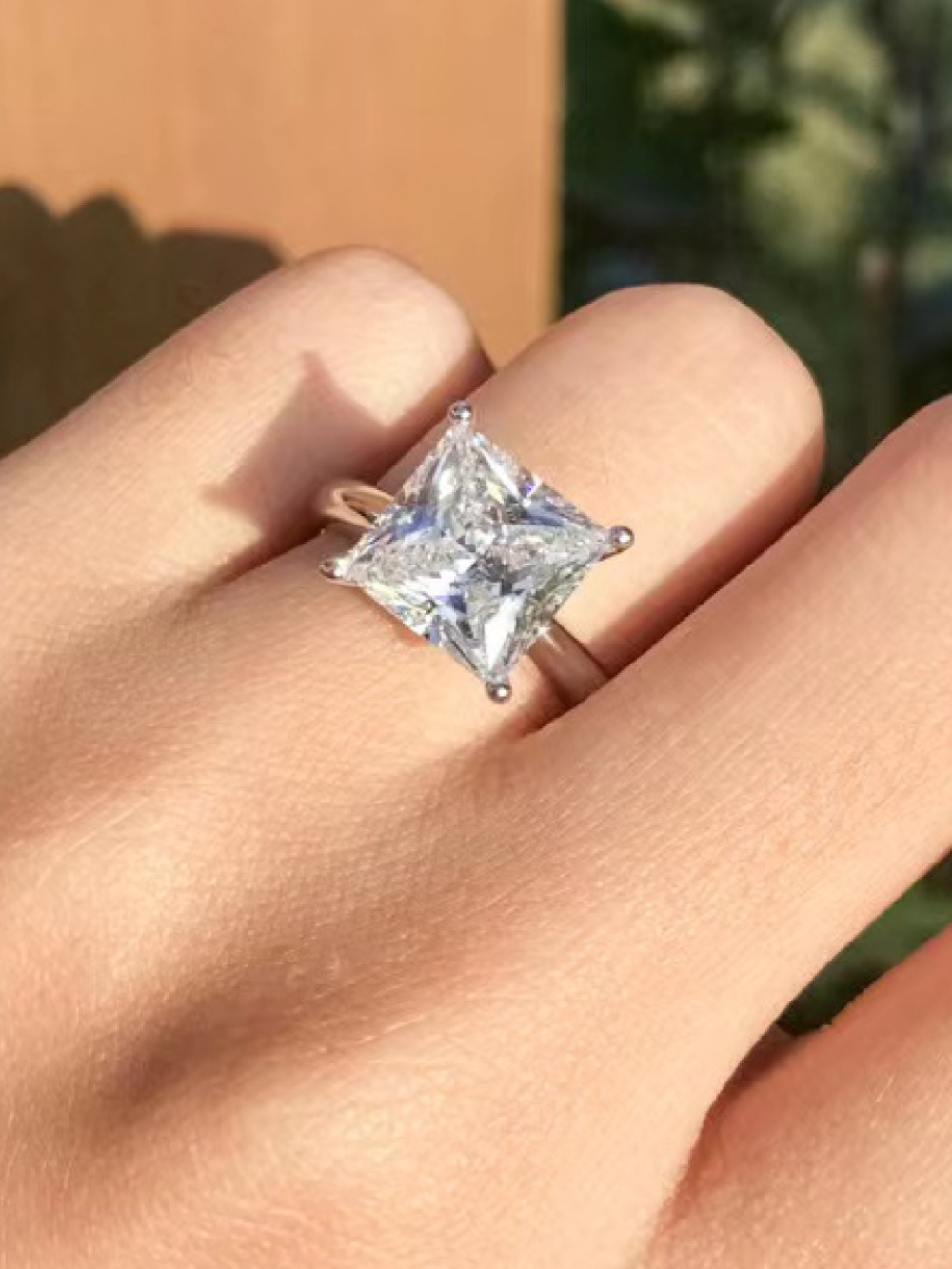 Solvivra Éclat 5ct Moissanite Solitaire Ring