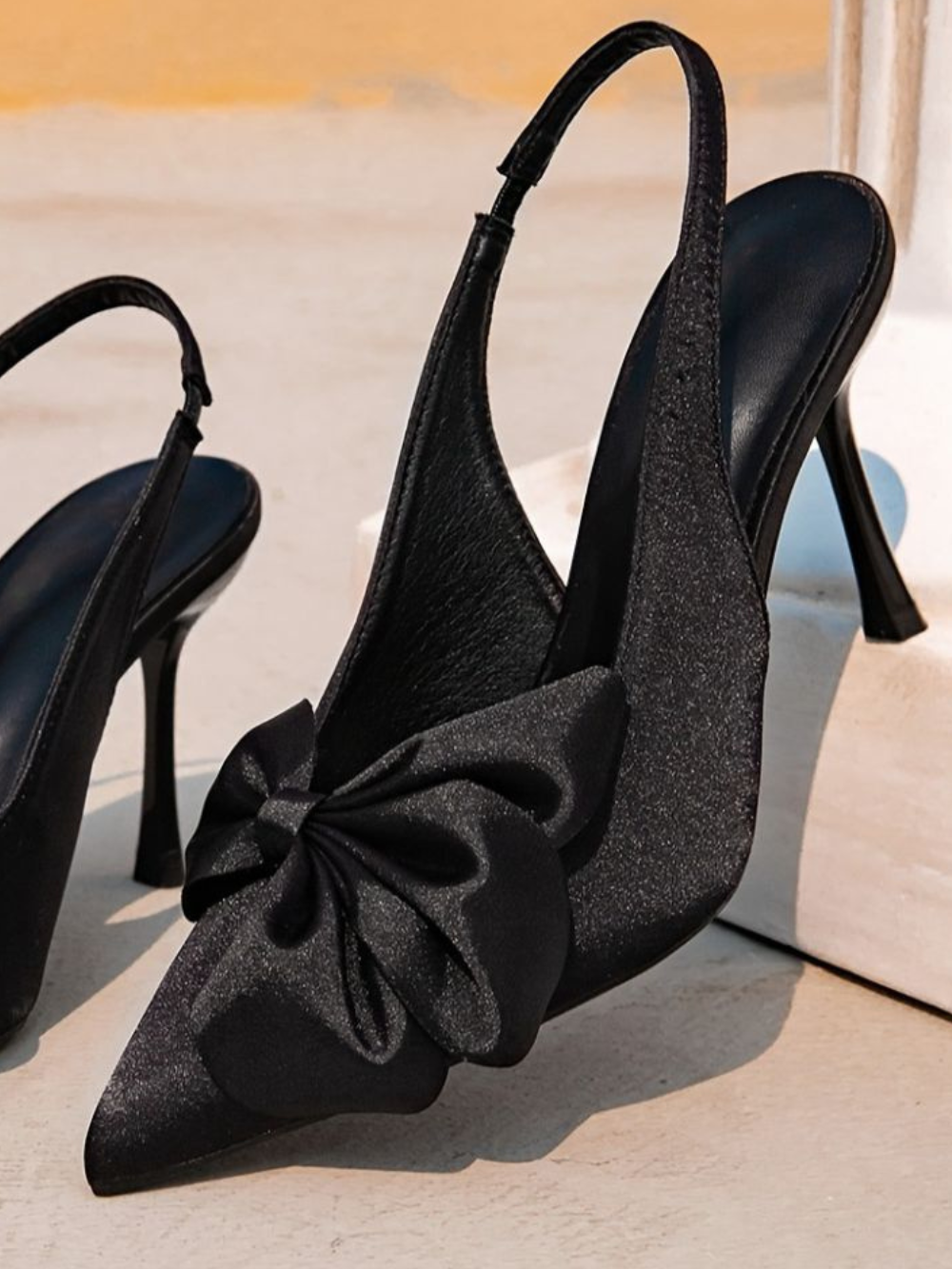 Solvivra Velvet Bow Stiletto-Pumps