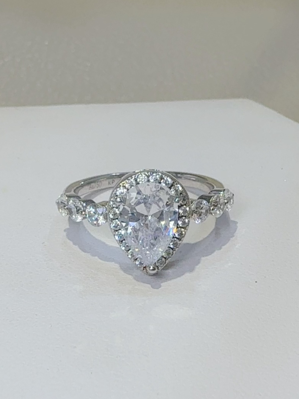 Solvivra Tear Glow Moissanite Ring