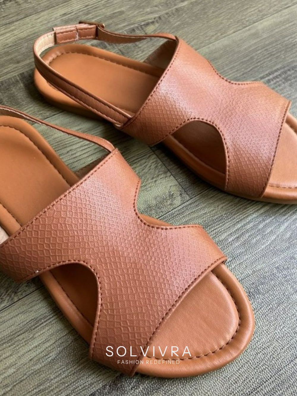 Solvivra Everyday Essence Flat Sandals