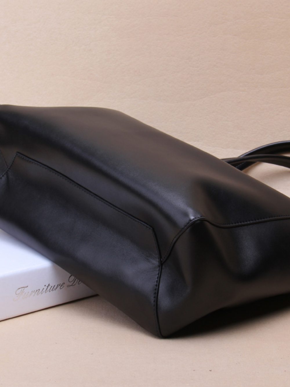 Solvivra Pure Luxe Leather Shoulder Bag