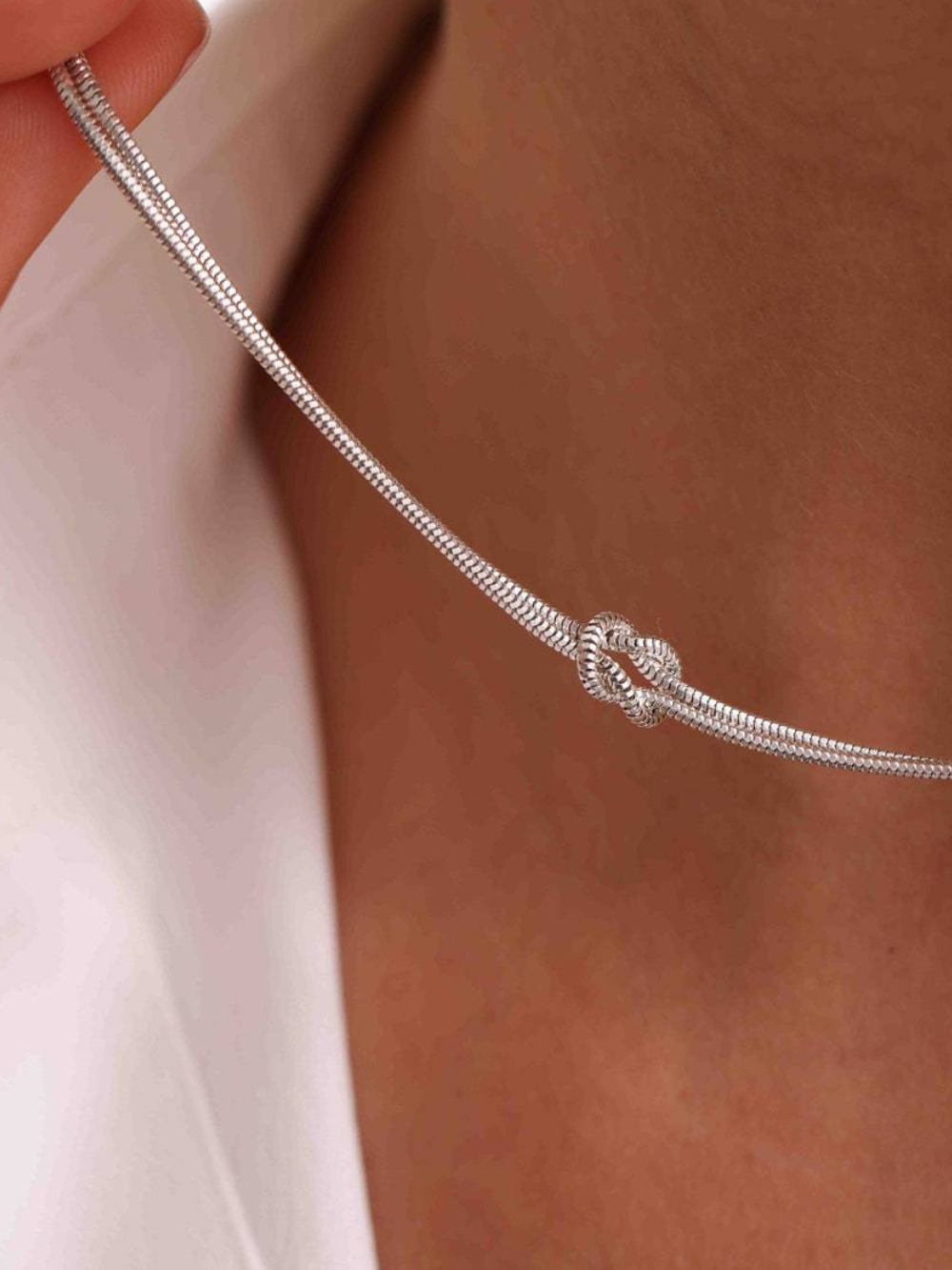 Solvivra Titanium Steel Knotted Necklace