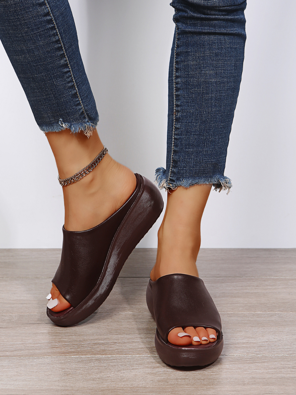 Solvivra Peep Toe Wedge Sandal
