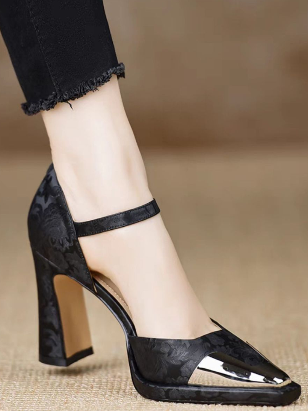 Solvivra Lumiére Heels