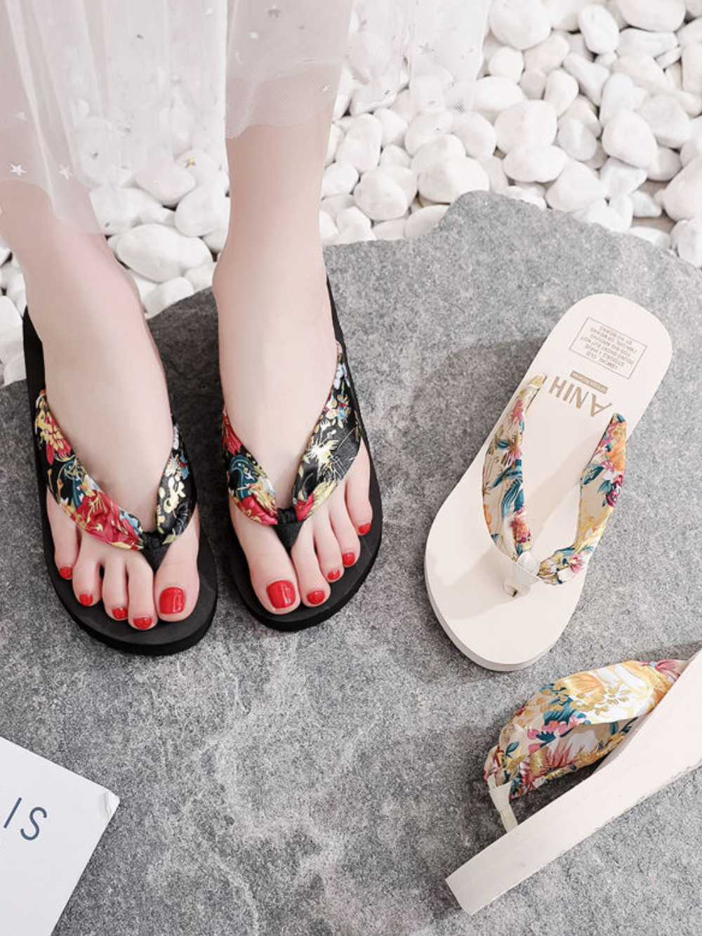 Solvivra Lift Step EVA Flip-Flops