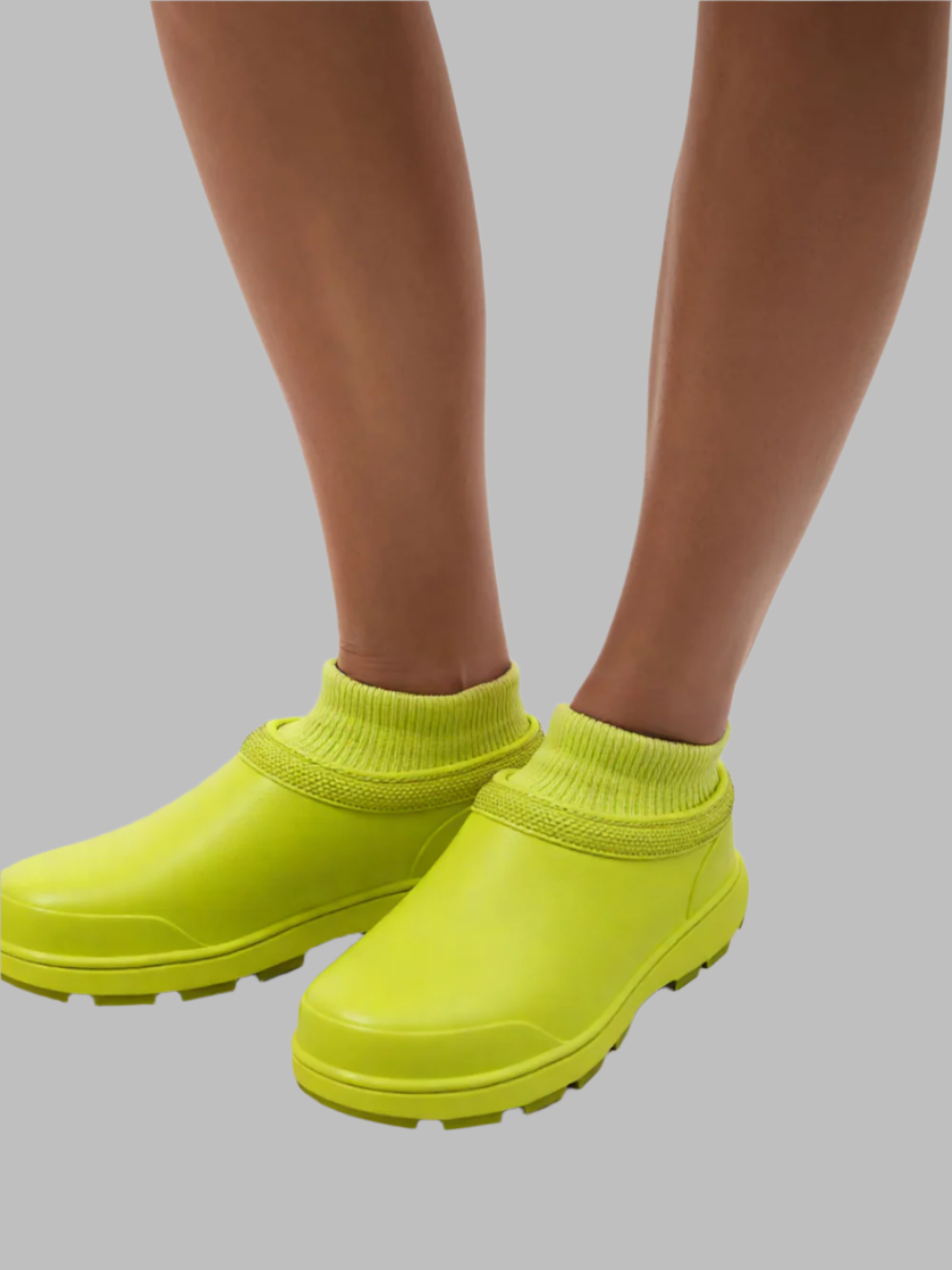 Solvivra SnuggleWalk Plush Clogs