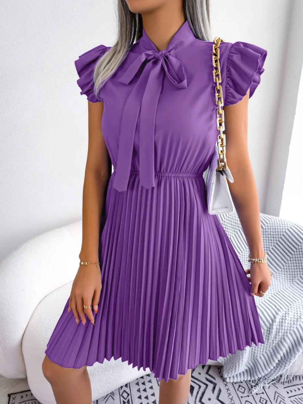 Solvivra Elegant Bow Collar Pleated Dress