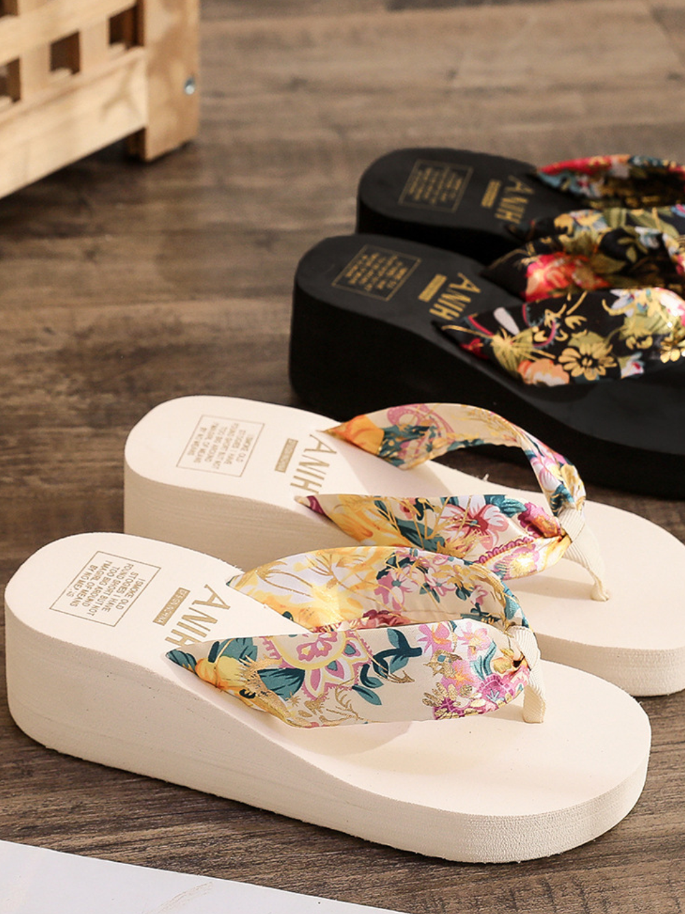 Solvivra Lift Step EVA Flip-Flops