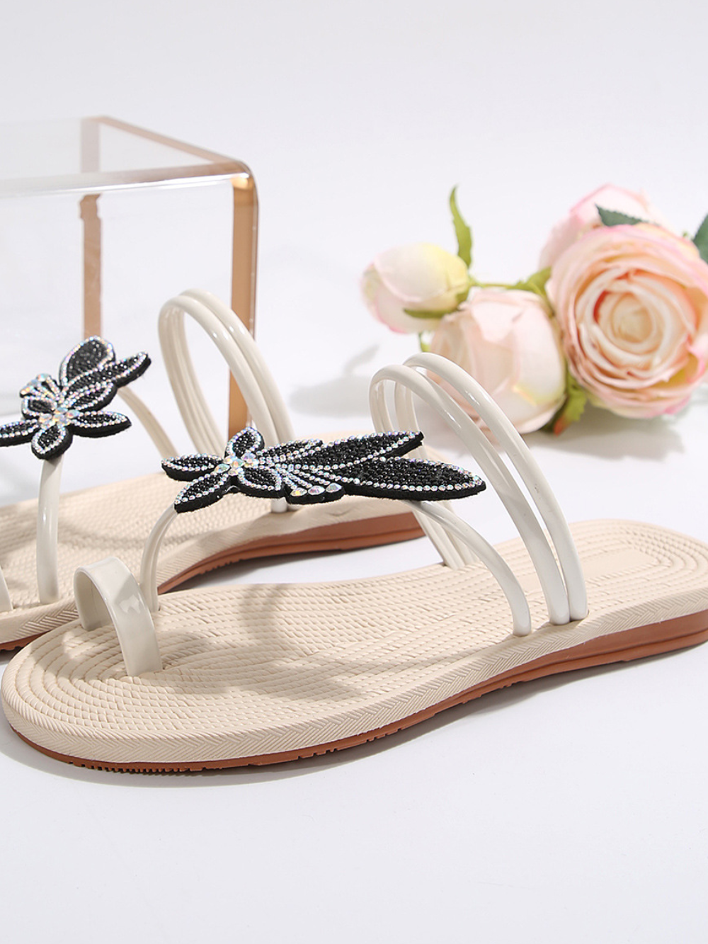 Solvivra Grace Step Sandals